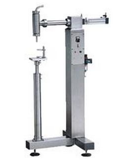 立式液體灌裝機(jī)