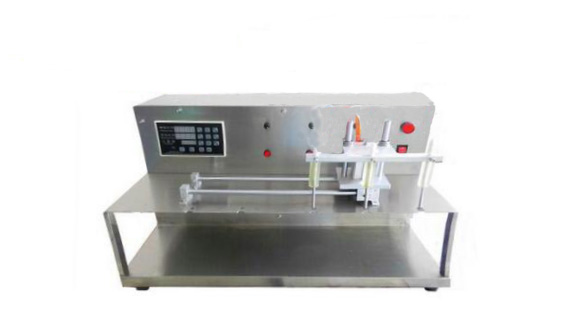 自吸袋定量液體灌裝機(jī)