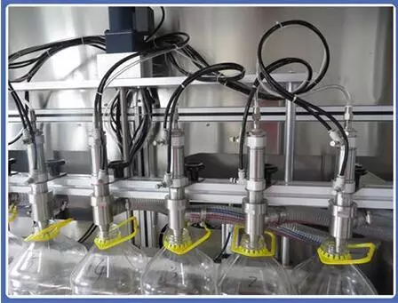 8頭流量計桶裝食用油灌裝機灌裝頭