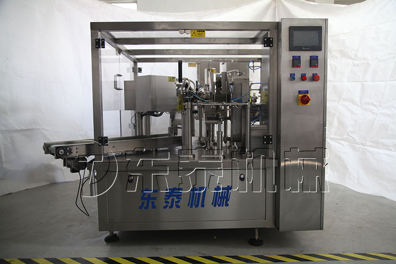 給袋式液體包裝機(jī)